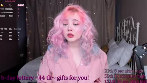 Snapshot of kawaii_yuki chatting on 02/28/25, 08:53 Yuki  online show from 02/28/25, 08:53