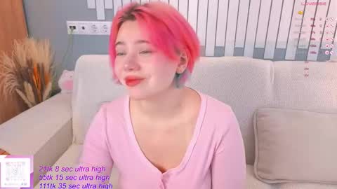 Snapshot of kawaii_yuki chatting on 10/17/25, 05:32 Yuki  online show from 10/17/25, 05:32