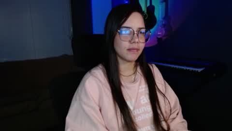 Snapshot of kay_avrill chatting on 03/05/25, 08:21 Kay online show from 03/05/25, 08:21