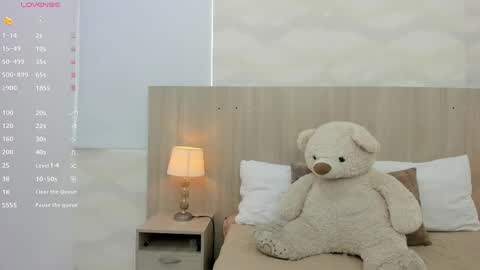   online show from 10/14/25, 11:33