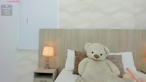   online show from 11/22/25, 11:20