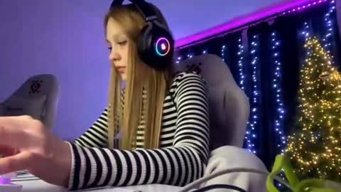 Amia online show from 01/14/26, 05:40