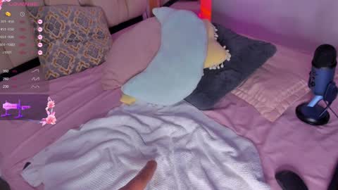 Kayla online show from 01/30/25, 03:44