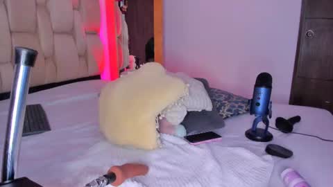 Snapshot of kayla_ada chatting on 07/09/26, 10:25 Kayla online show from 07/09/26, 10:25