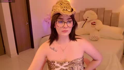 Kayla  online show from 06/20/26, 10:45