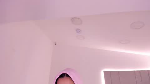 Kayla online show from 02/16/25, 02:53