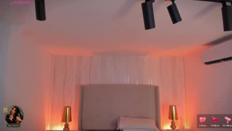 Kayla online show from 04/21/26, 01:42