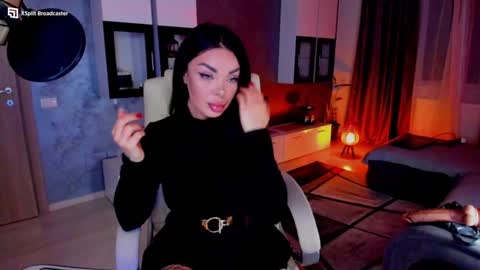 kaylee online show from 12/19/24, 04:13