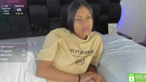 Snapshot of kaylee_sweet_ chatting on 12/21/24, 10:06 Kaylee sweet online show from 12/21/24, 10:06