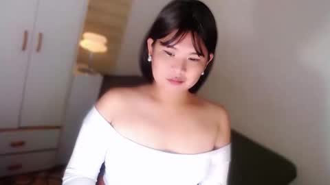 Snapshot of kayleepinay chatting on 05/27/26, 11:13 Y O U R F U T U R E K A Y L E E online show from 05/27/26, 11:13