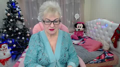 kaylesmoll online show from 01/18/25, 05:41