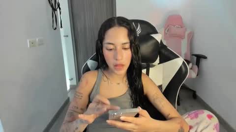 kaylie online show from 12/16/25, 08:25