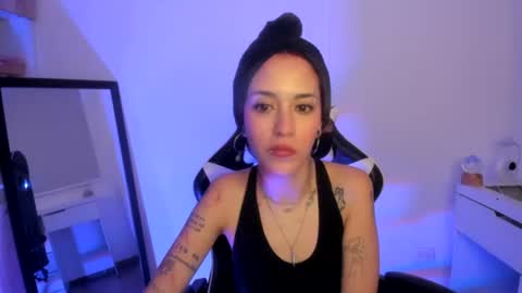 Snapshot of kaylie_xxx chatting on 07/13/26, 05:43 kaylie online show from 07/13/26, 05:43