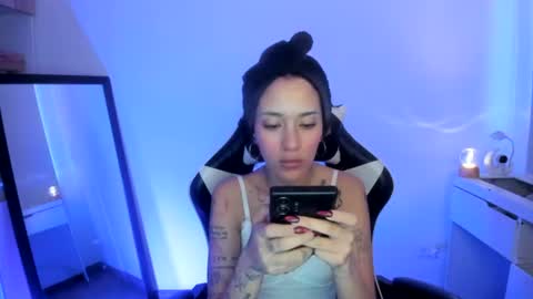 Snapshot of kaylie_xxx chatting on 07/15/26, 11:10 kaylie online show from 07/15/26, 11:10