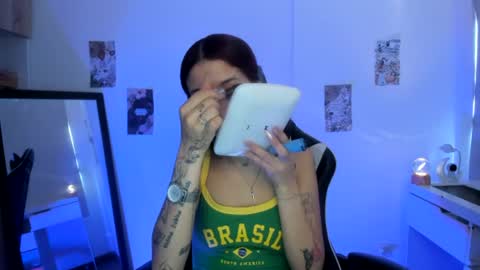 Snapshot of kaylie_xxx chatting on 07/28/26, 09:25 kaylie online show from 07/28/26, 09:25