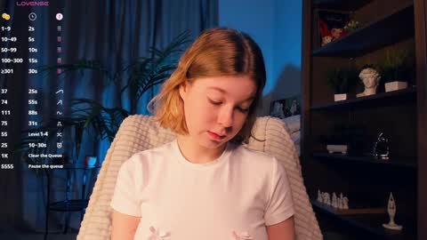 Hi Im Arina 3 online show from 09/22/25, 09:39