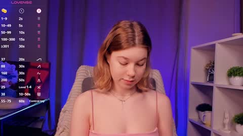 Hi Im Arina 3 online show from 11/22/25, 07:51