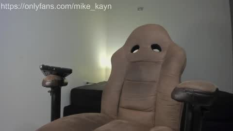 Snapshot of kayn_morningstar chatting on 09/16/25, 12:22 Mike online show from 09/16/25, 12:22