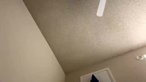 Snapshot of kaynjay2023 chatting on 11/01/25, 08:16 Sweet Slut online show from 11/01/25, 08:16