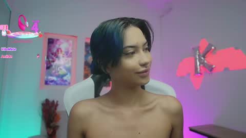 Kayra online show from 11/18/25, 12:09