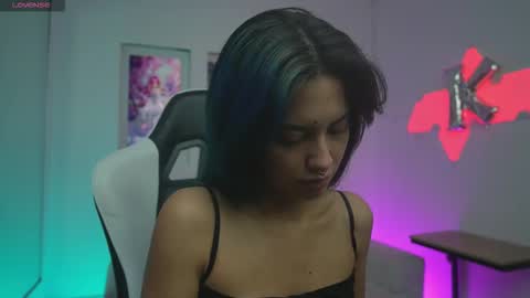 Kayra online show from 11/27/25, 12:07