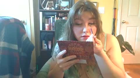 Snapshot of kaytiebird96 chatting on 12/04/24, 07:23 Katie Bird online show from 12/04/24, 07:23