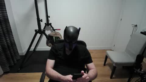 Neon online show from 03/20/26, 06:02