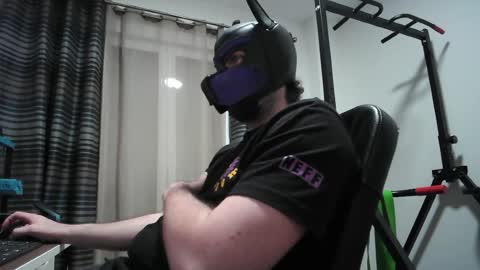 Neon online show from 04/25/26, 07:33