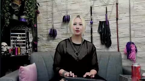 Miss Kazia online show from 10/12/25, 11:37