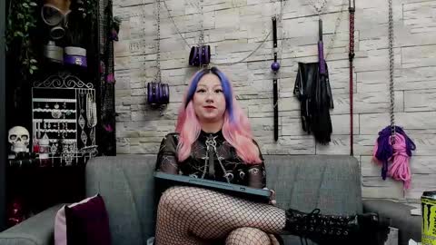 Miss Kazia online show from 11/08/25, 02:06