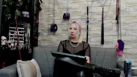 Snapshot of kaziaswart chatting on 05/07/26, 01:00 Miss Kazia online show from 05/07/26, 01:00
