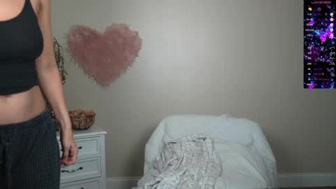 EliandKylie online show from 02/17/25, 06:53