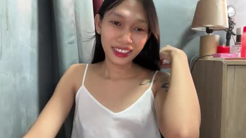 Snapshot of kc_slutmoree chatting on 12/01/25, 04:28 Its me Cora online show from 12/01/25, 04:28