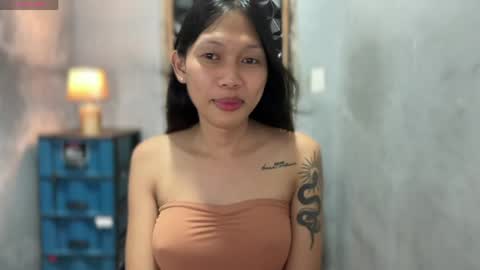 Snapshot of kc_slutmoree chatting on 04/12/26, 12:10 Its me Cora online show from 04/12/26, 12:10