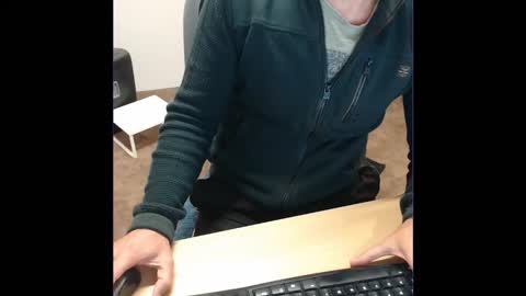 kcirt17225058 online show from 10/20/25, 06:58