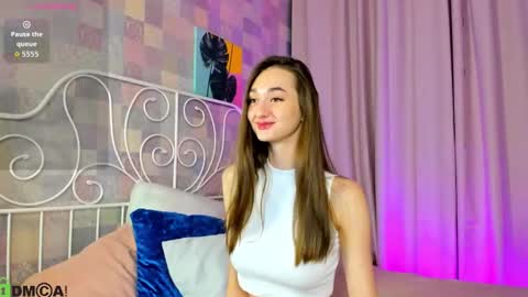 Kelly GMT 2 Su We Th Fr Sa   0300AM-09-00AM   online show from 09/17/25, 12:56