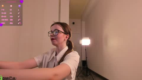 Kelly GMT 2 Su We Th Fr Sa   0300AM-09-00AM   online show from 04/14/26, 09:15