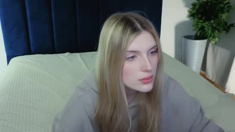 Seb Polly Roxy Jonny online show from 09/22/25, 02:08