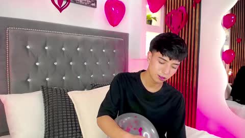 nico online show from 02/14/26, 01:08