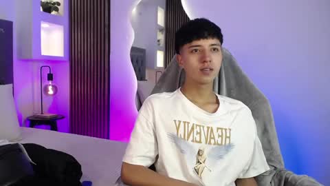 nico online show from 04/12/26, 12:43