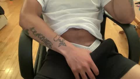 Keesey23 online show from 09/10/25, 03:28