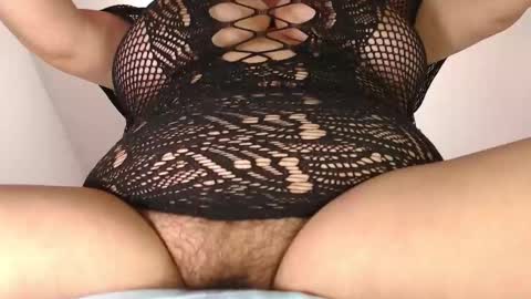 Angela online show from 11/04/25, 07:57