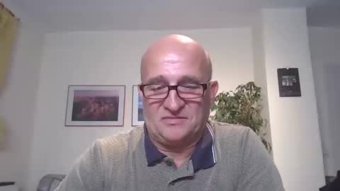 keilie1 online show from 10/04/25, 09:24