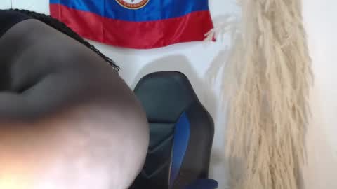 Snapshot of keilysofia chatting on 09/11/25, 12:22 Keili online show from 09/11/25, 12:22