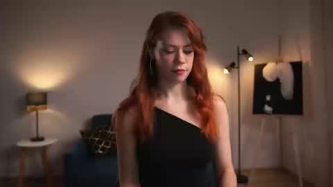 Snapshot of keira_knight chatting on 09/16/25, 09:16 keira_knight online show from 09/16/25, 09:16