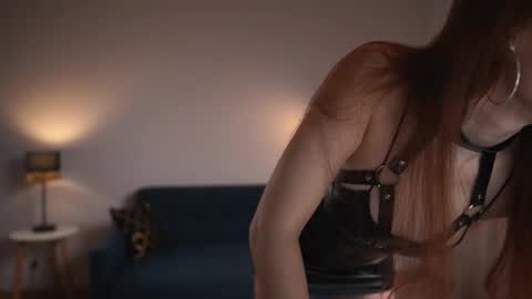 Snapshot of keira_knight chatting on 09/20/25, 11:17 keira_knight online show from 09/20/25, 11:17