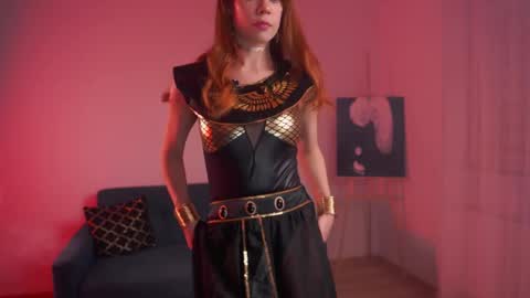 keira_knight online show from 04/17/26, 10:57