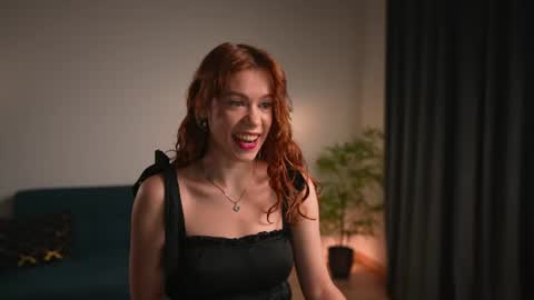 Snapshot of keira_knight chatting on 06/18/26, 07:40 keira_knight online show from 06/18/26, 07:40