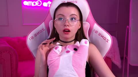 Keira online show from 02/23/25, 03:40