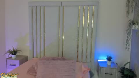 keirahartz online show from 04/12/26, 12:10